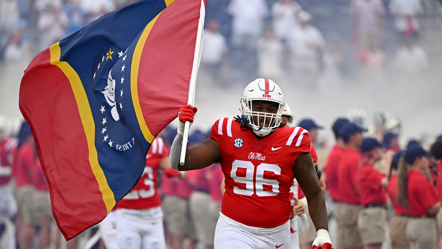 Watch 315-pound Ole Miss defensive tackle make leaping touchdown catch vs. Vanderbilt