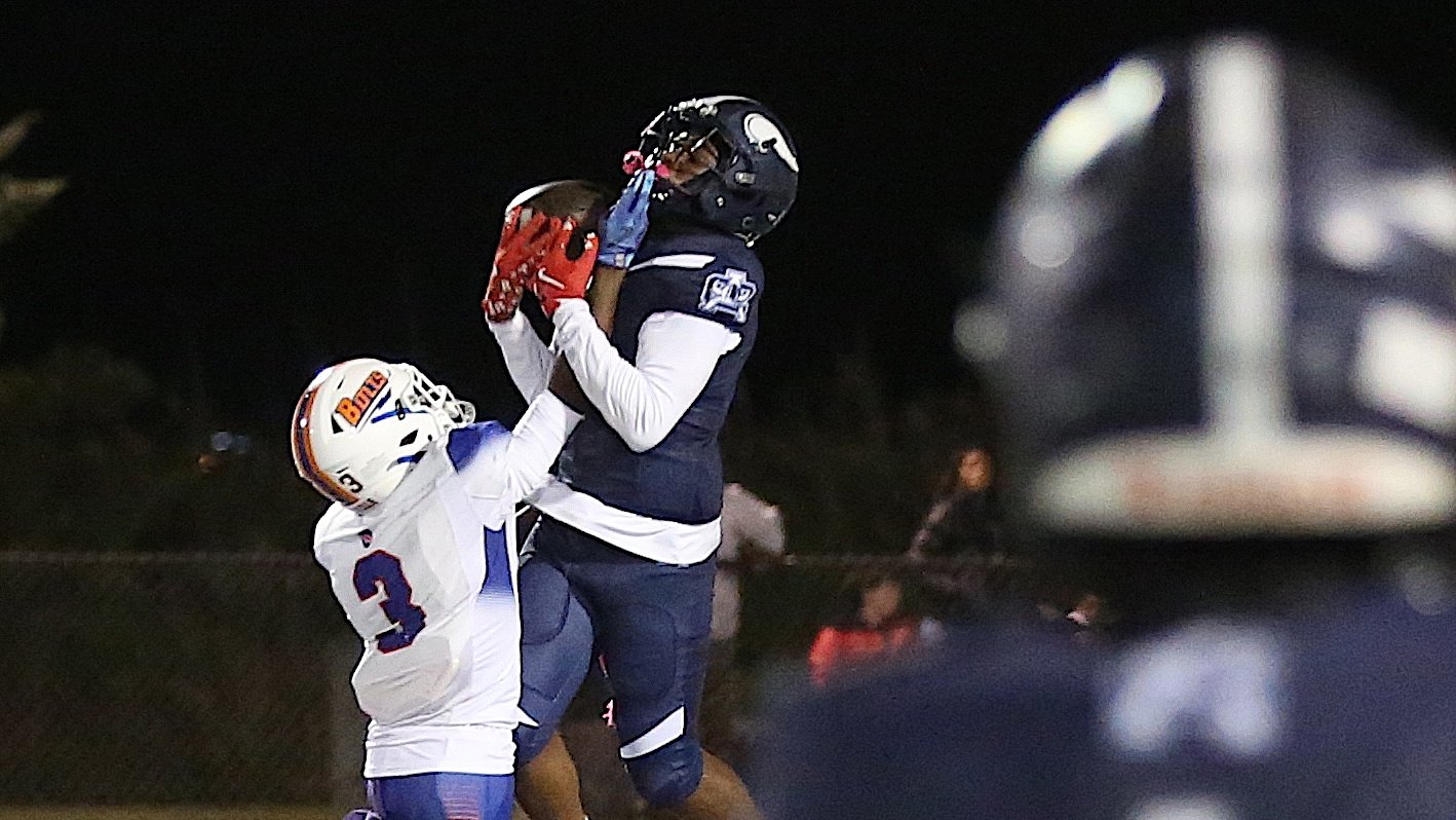 Unheralded receiver becomes ‘Ice Cup 2.0′ in Top-20 matchup, as No. 15 takes down No. 10