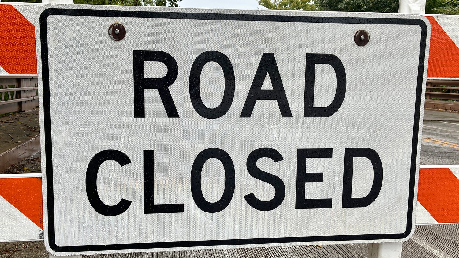 Sinkhole closes road near N.J. elementary school