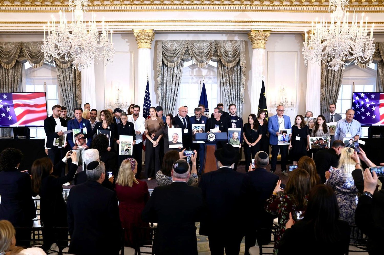 Administration officials join bereaved families for Oct. 7 commemoration event