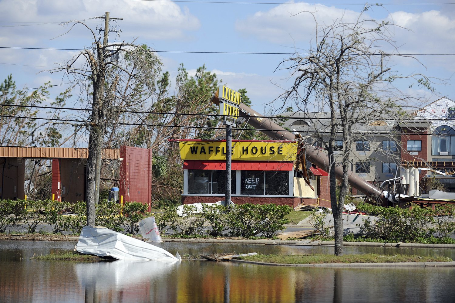 Hurricane Isaias: Waffle House locations along Gulf Coast close as storm moves towards landfall
