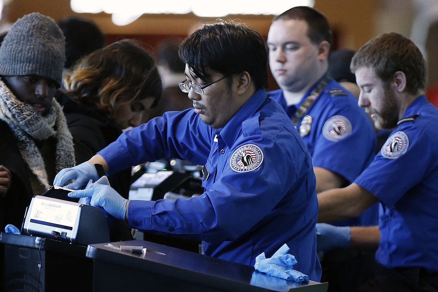 TSA officer’s sharp eye uncovers surprising find inside passenger’s checked luggage