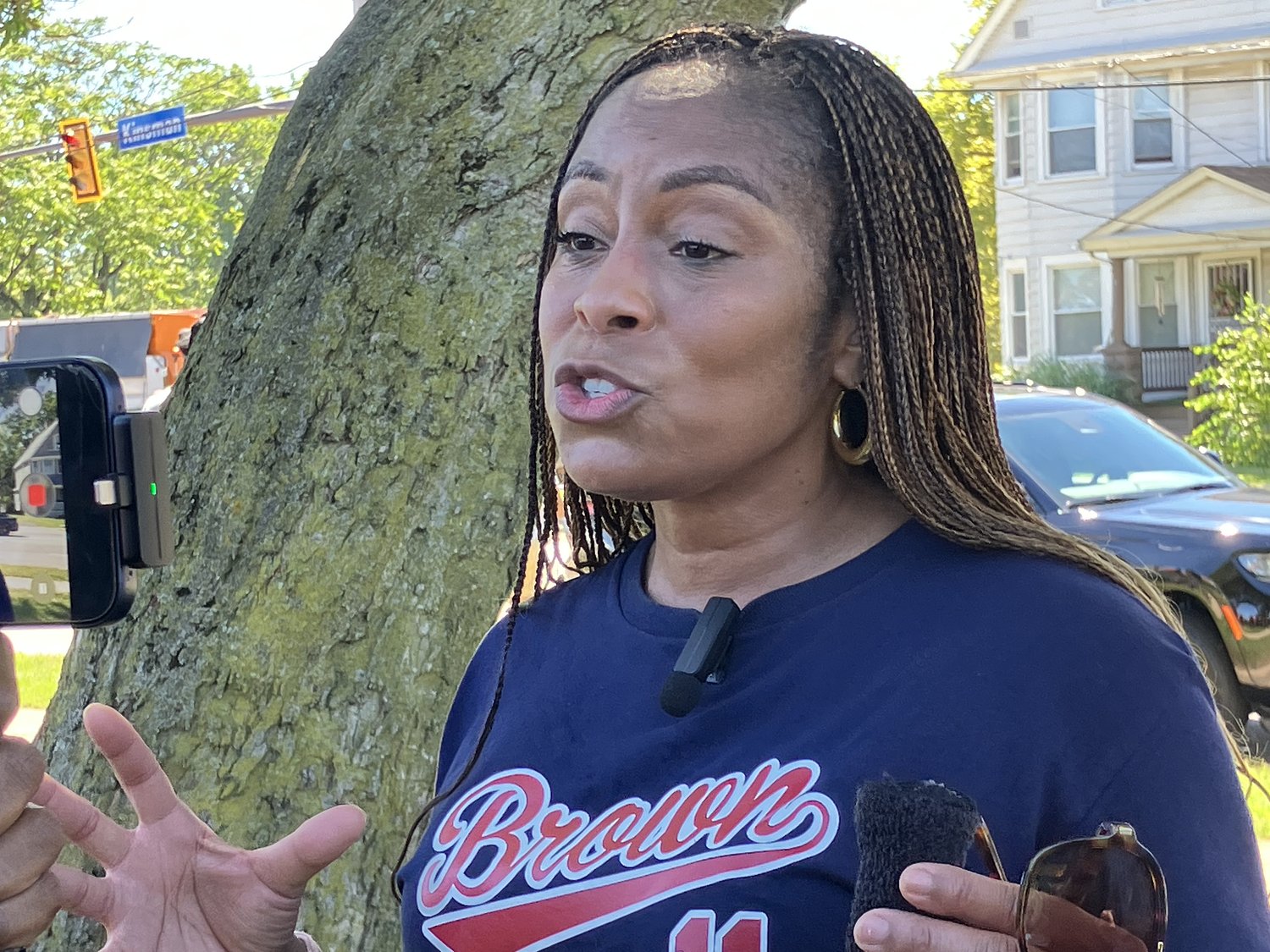 Brown, Beatty report suspicious mail at offices amid nationwide wave