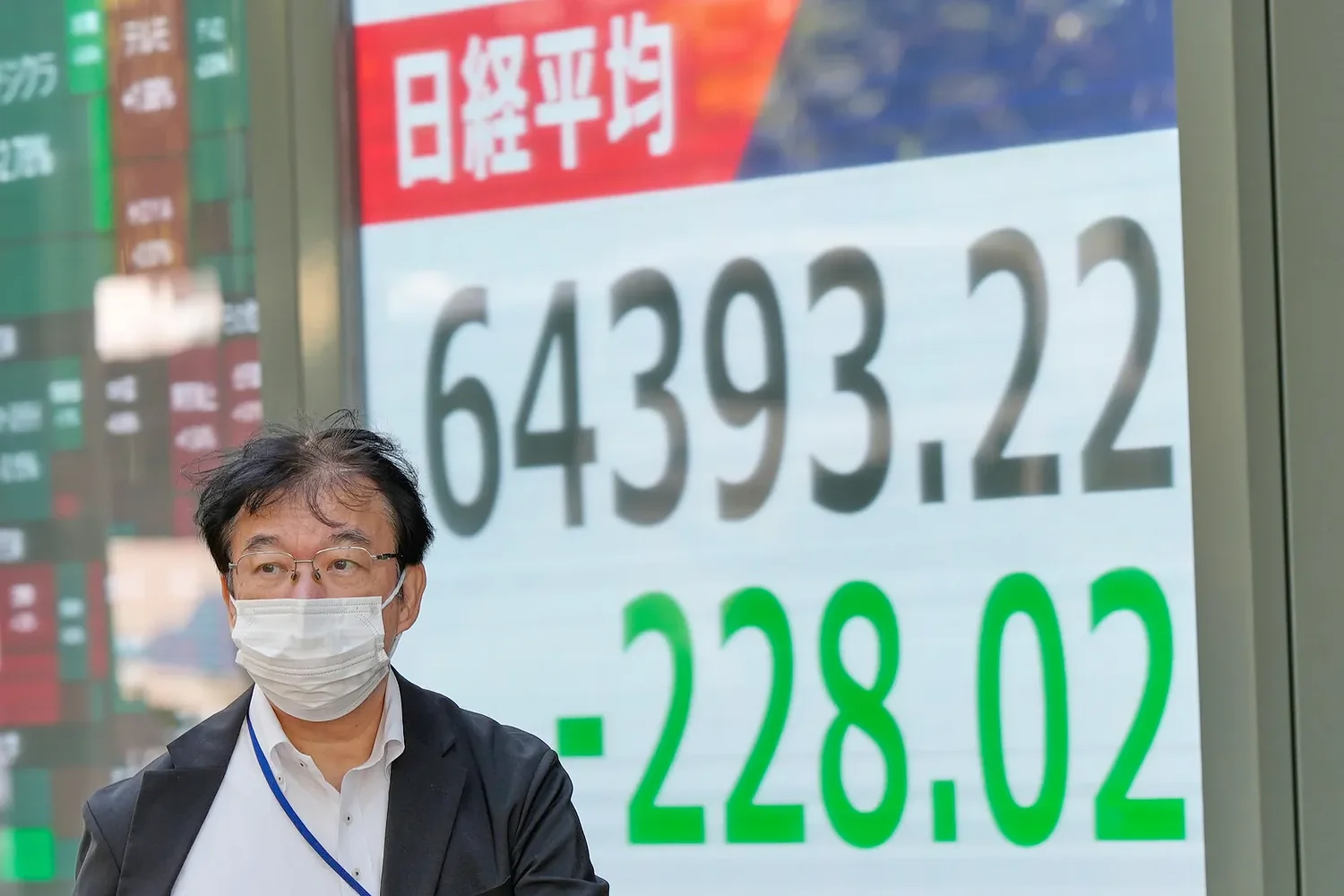 Asian shares retreat after strong profits lead a rally on Wall Street