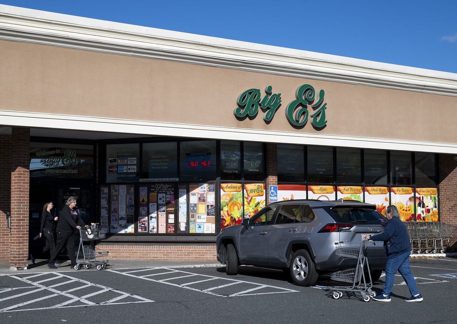 Big E’s in Easthampton to be sold to another family, will stay open