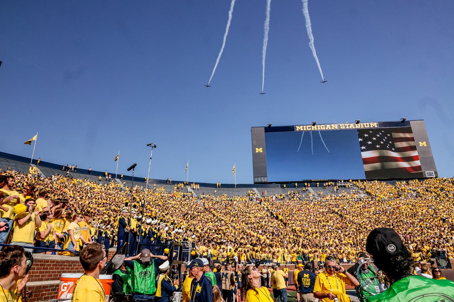Michigan recruiting: The battle for 4-star OL Lincoln Mageo