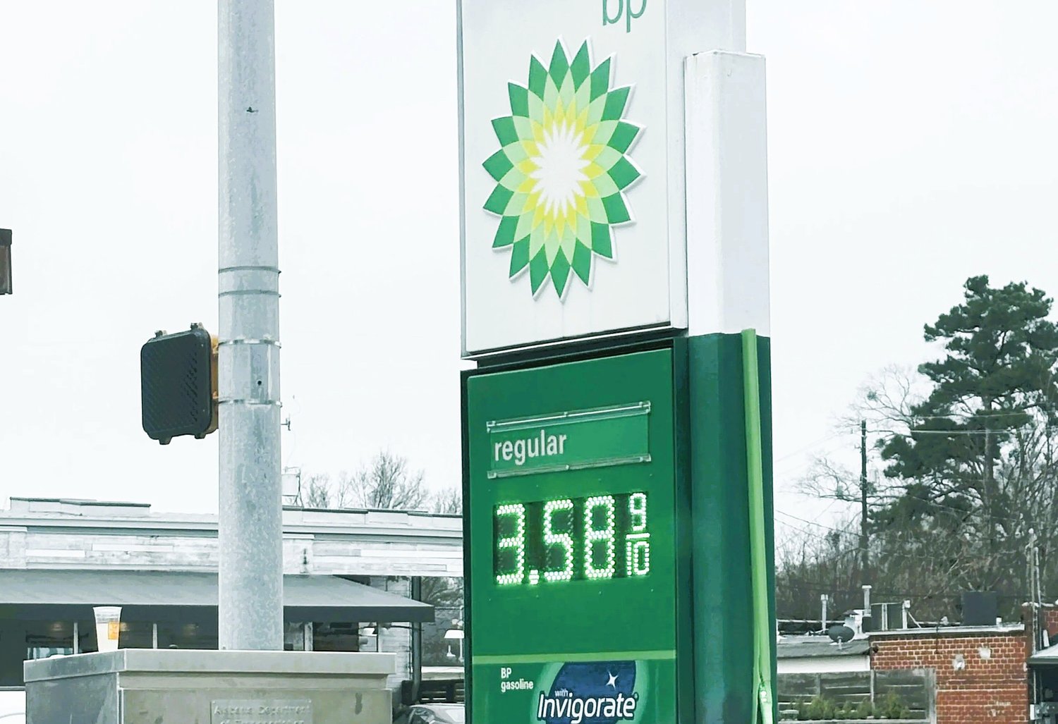 Gas prices coming down ahead of July 4 holiday, still up significantly over 2025