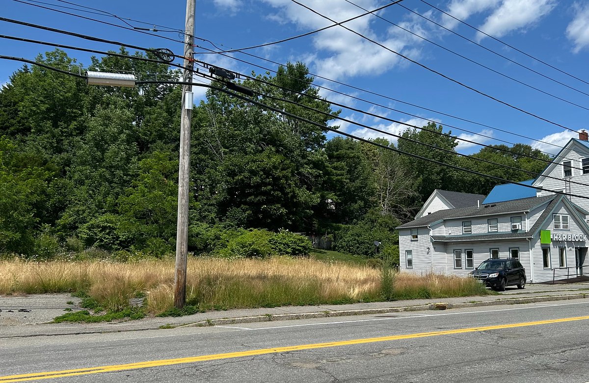 Bucksport eyes new developer for long-vacant lot where project failed to materialize