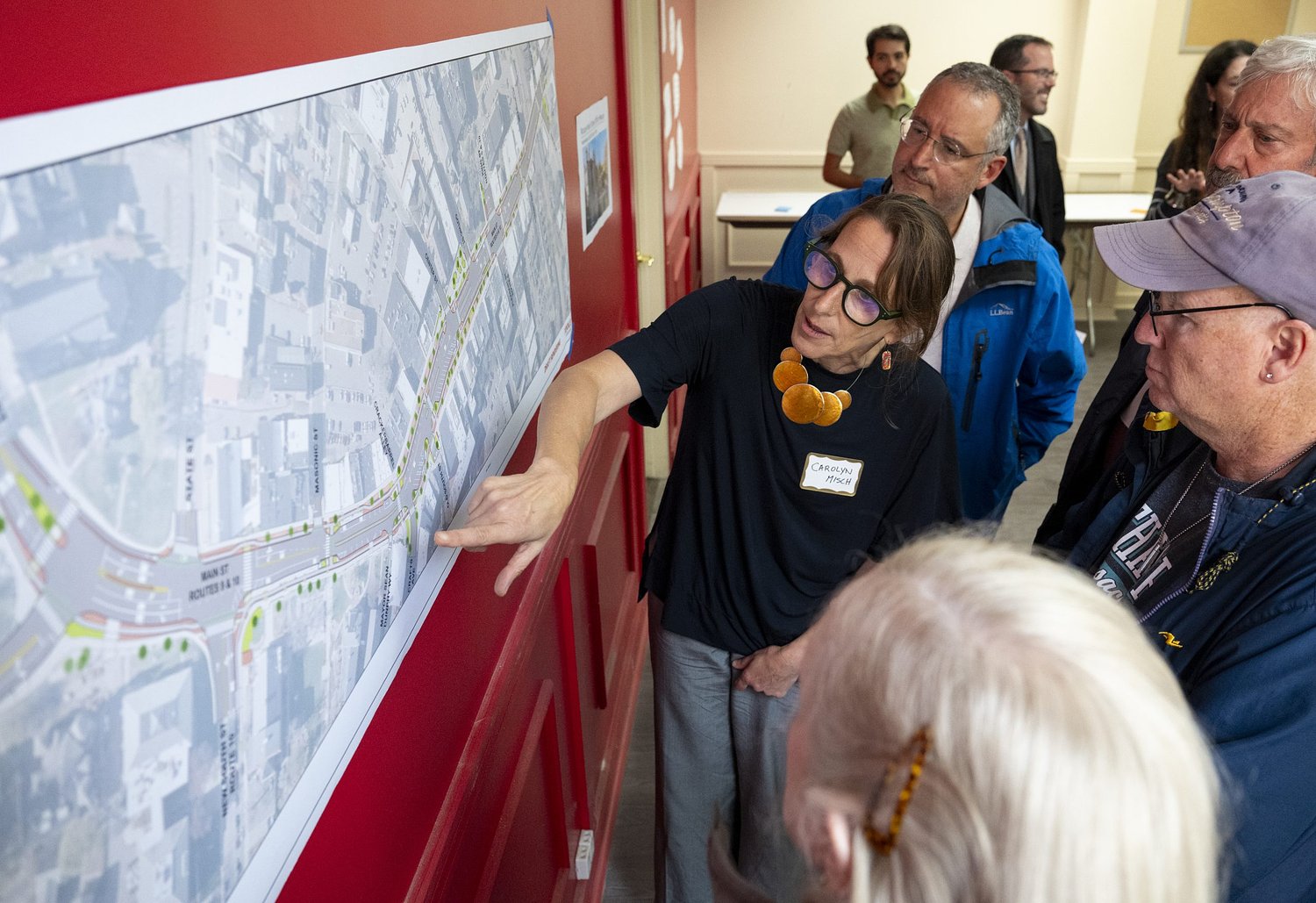 A clearer picture: Residents 'pop-in' to mull Main Street redesign at info session