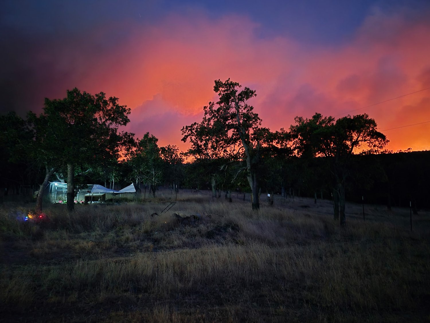 ‘You’re looking all around you and all you see is fire’: Oregon family makes perilous escape from wildfire
