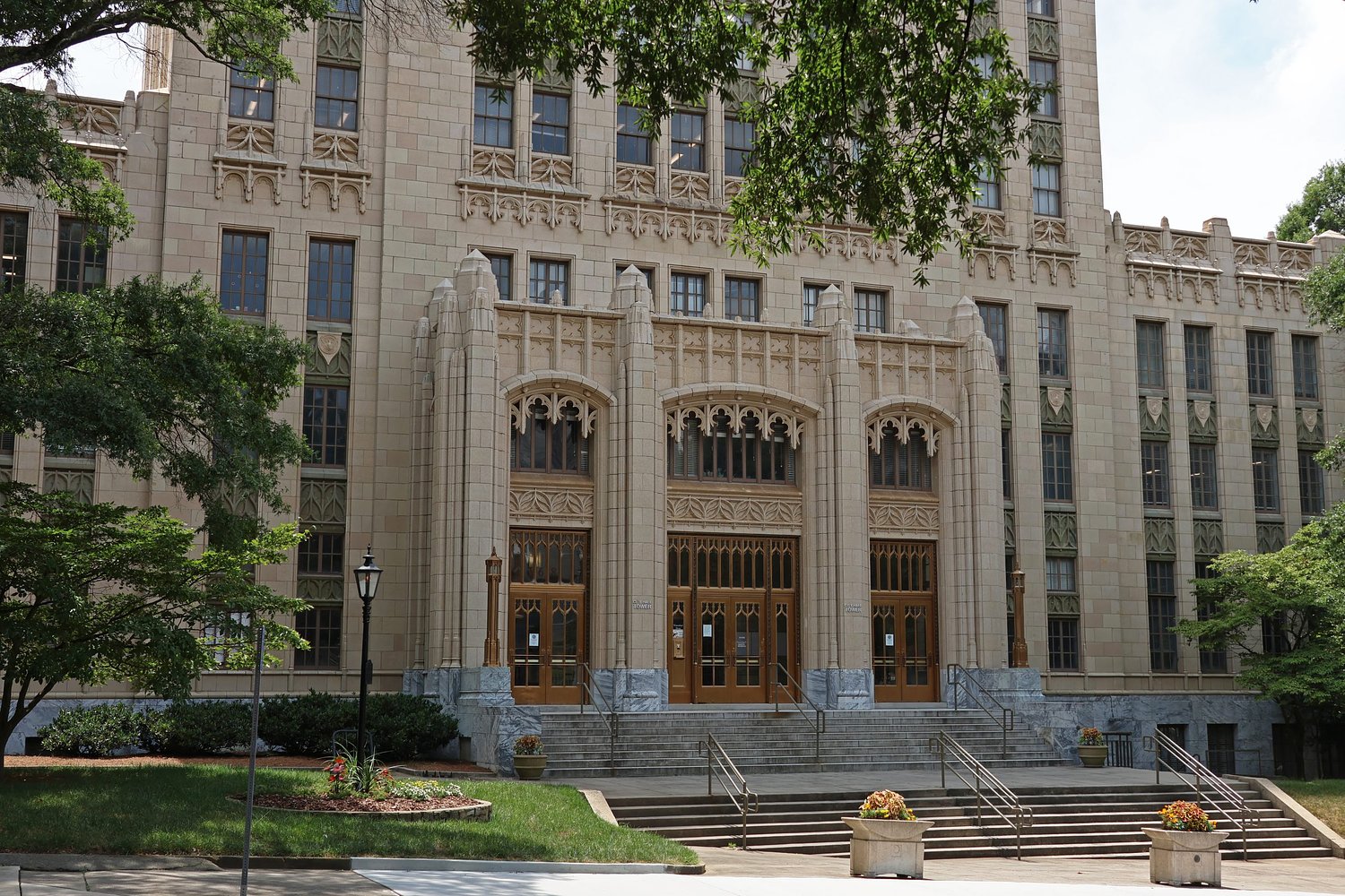 Atlanta City Council stalls data center task force proposal as mayor plans strategy group