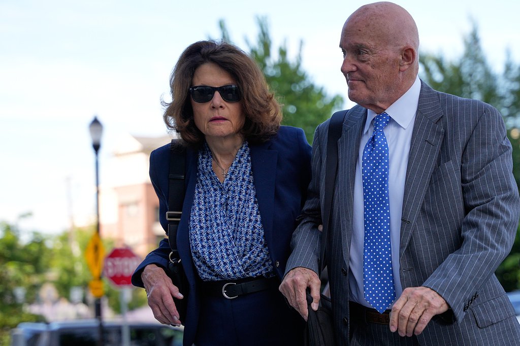 Former officer describes finding a ‘sniper pad’ on nearby rooftop after Charlie Kirk assassination