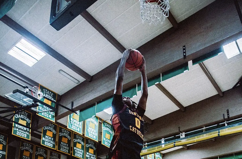 Another Central Catholic standout commits to play Division I college basketball
