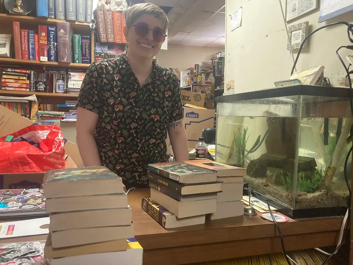 Longtime Bangor bookstore will stay open with new owners