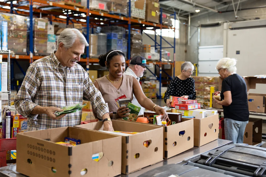 Join us in supporting Food for Lane County this holiday season