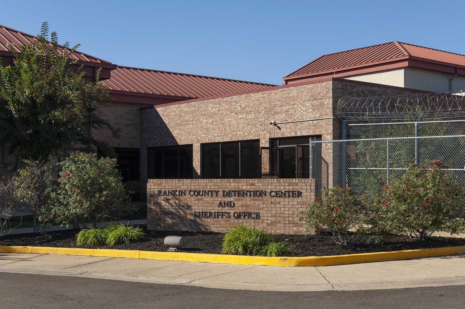 In a brutal Mississippi jail, inmates say they were enlisted as enforcers