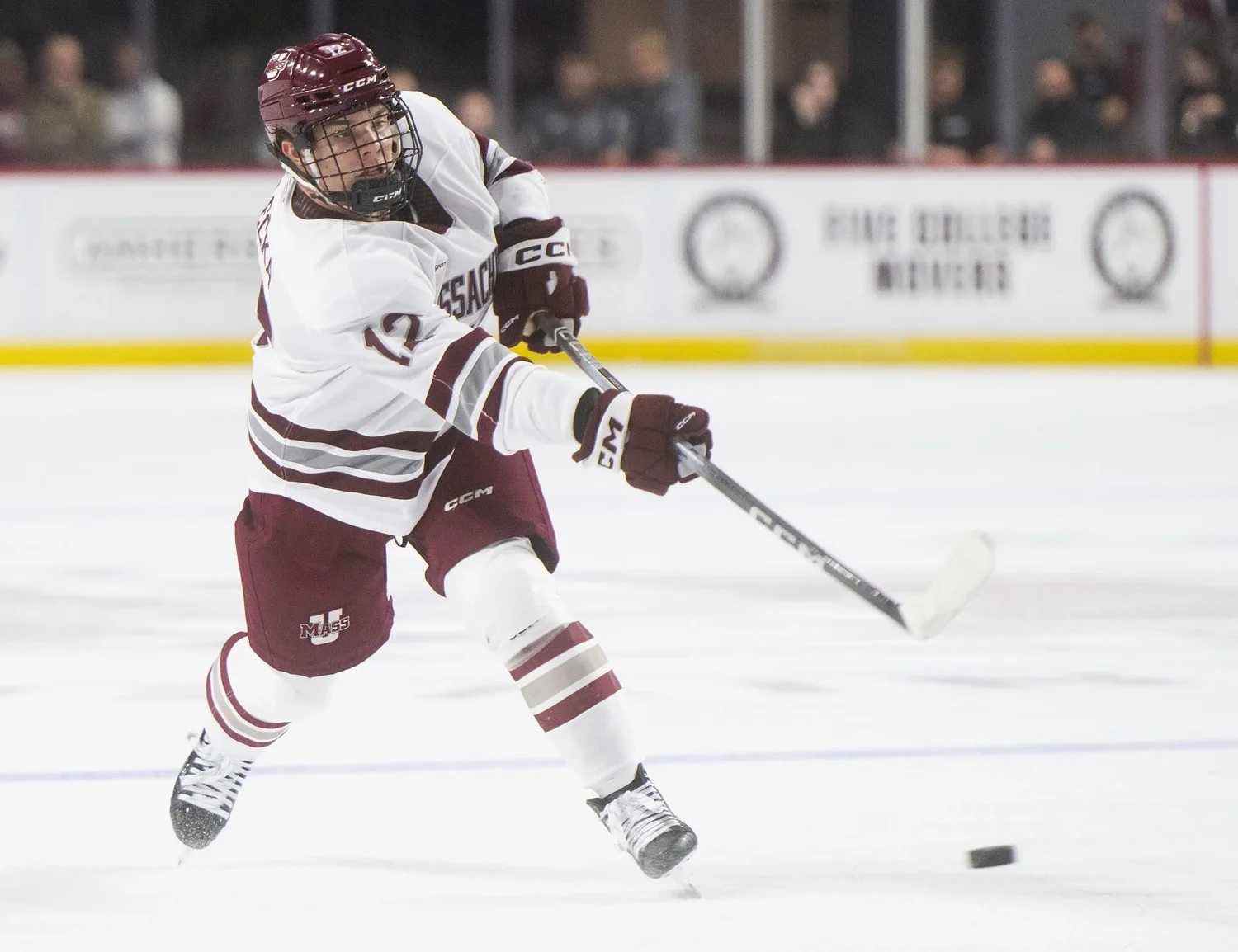 UMass hockey: Minutemen’s power play perfection leads to 2-1 win over Cornell