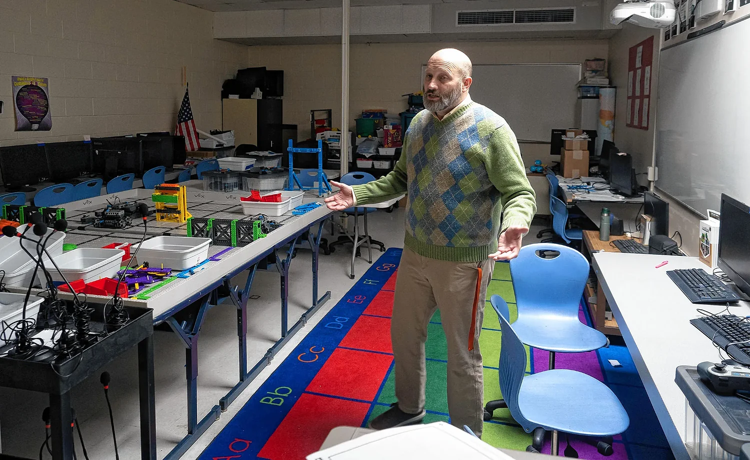 Claremont School District inks contract with new superintendent