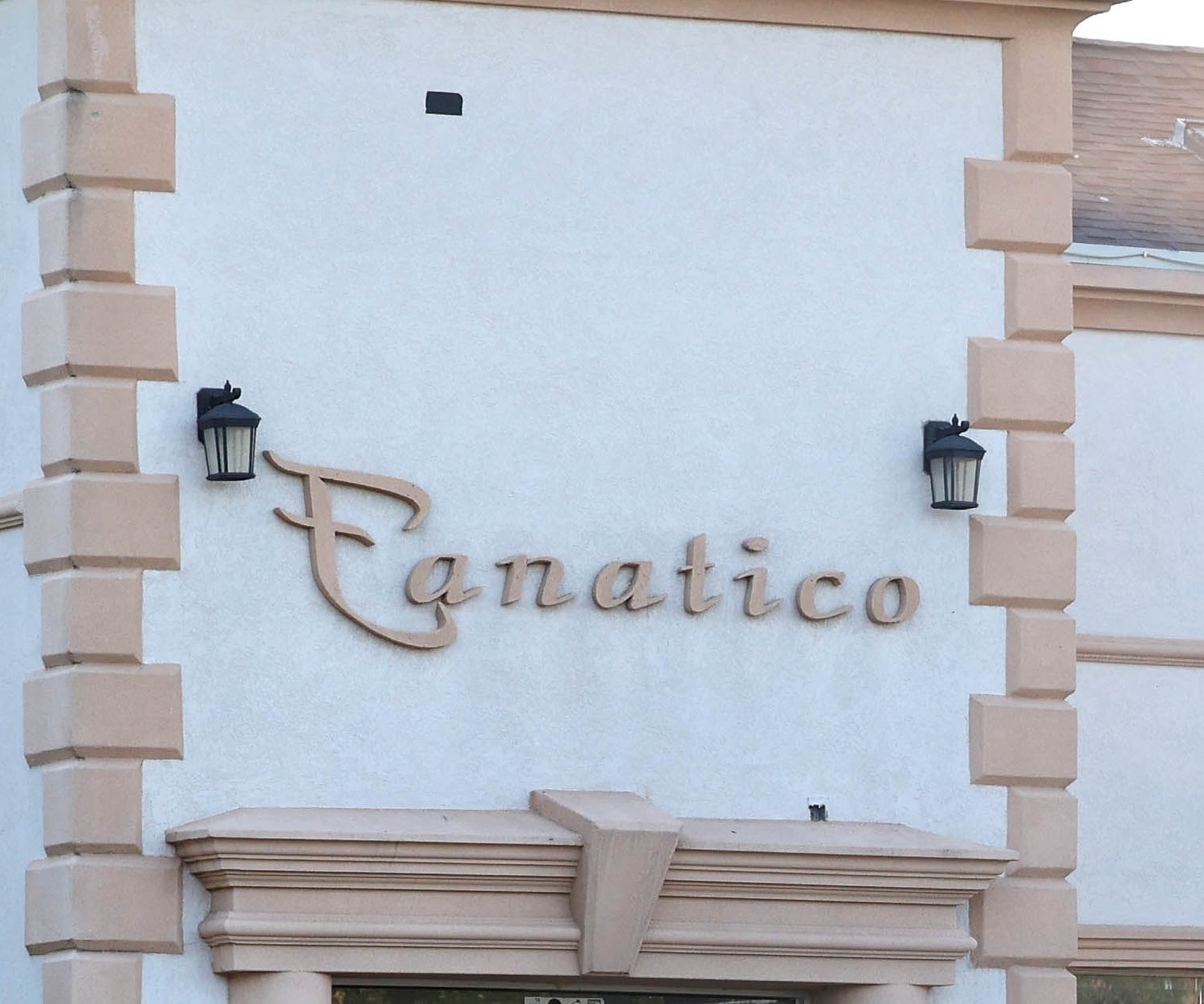 Grocery store coming to former Fanatico in DeKalb years after fire