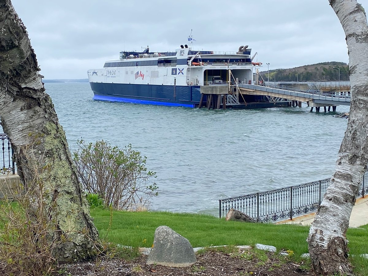 Rival ferry service to The CAT might run from NH to Nova Scotia