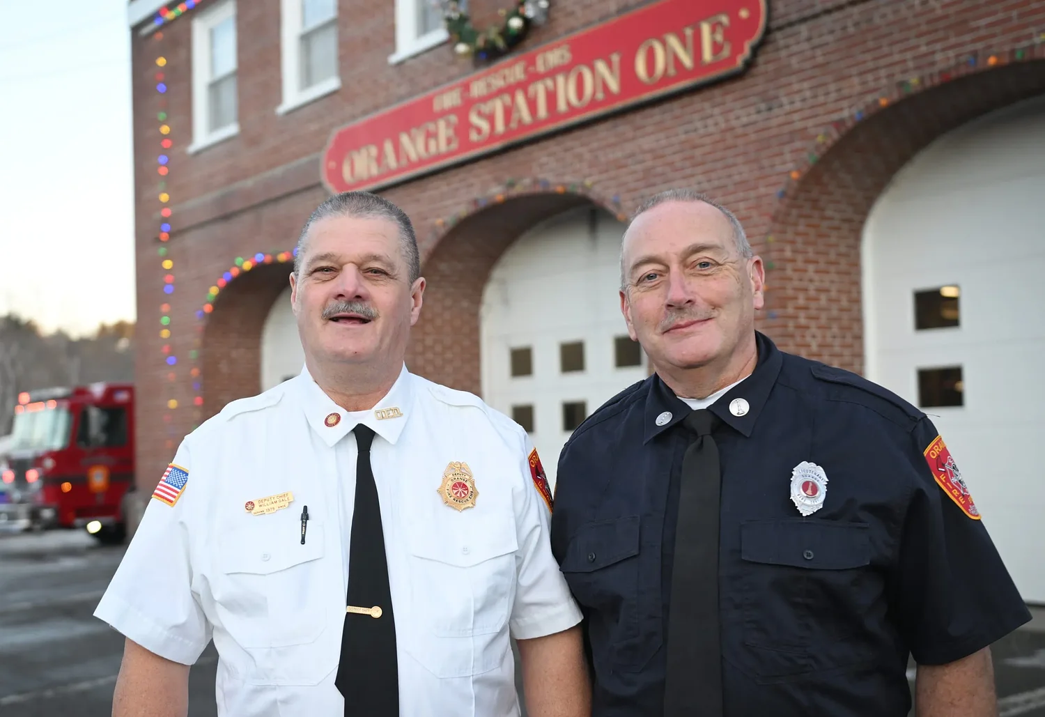 Two longtime firefighters retire in Orange