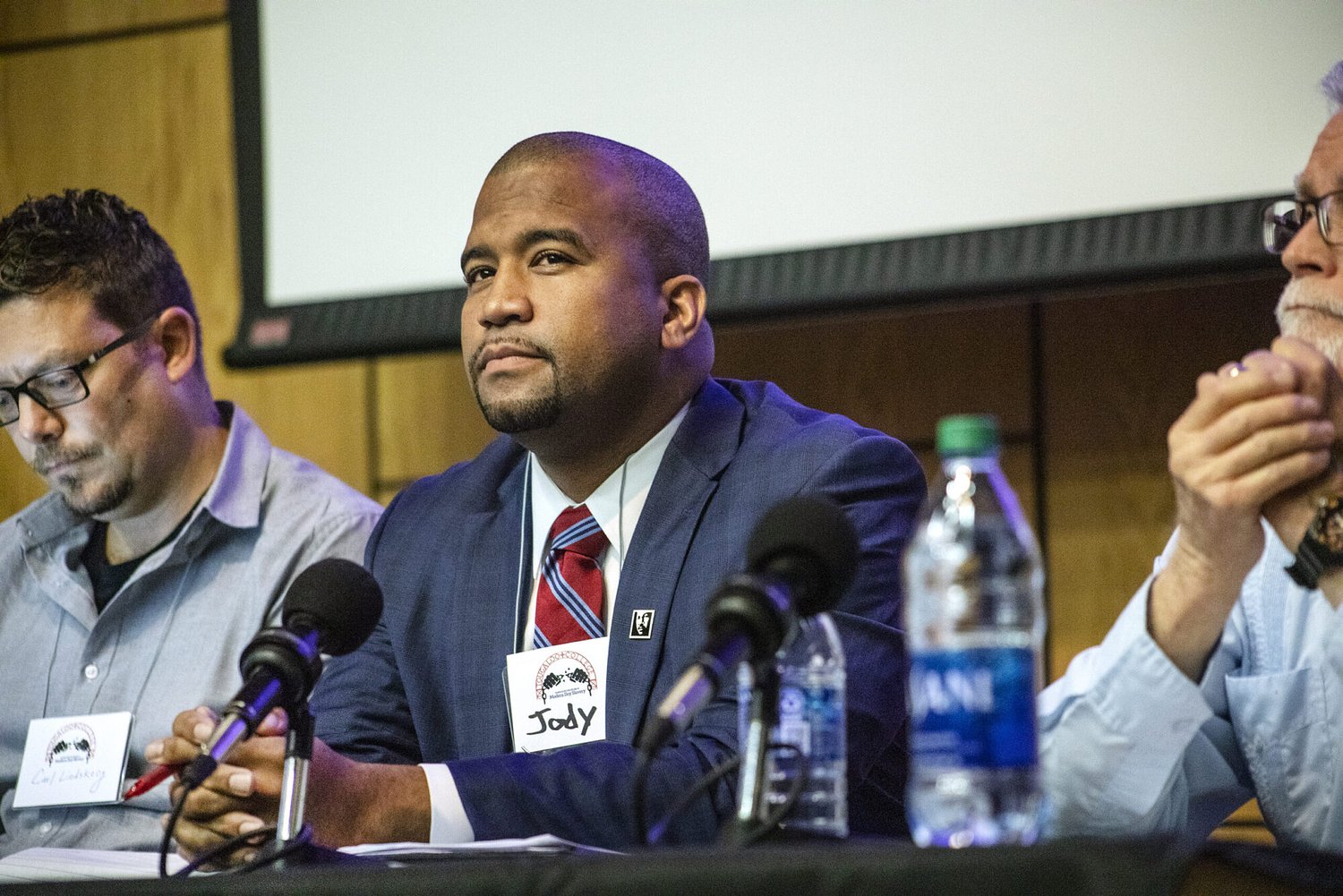 Hinds DA Jody Owens alleges federal agents plied him with alcohol, entrapping him in bribery scheme