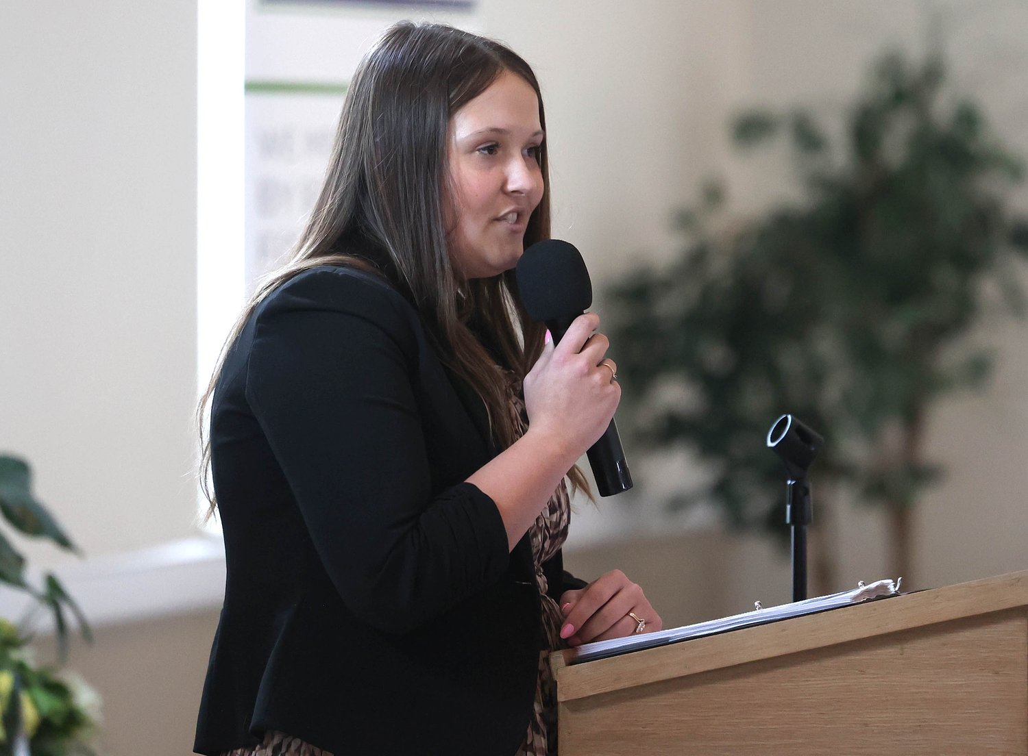 Sycamore Chamber membership director participates in training program