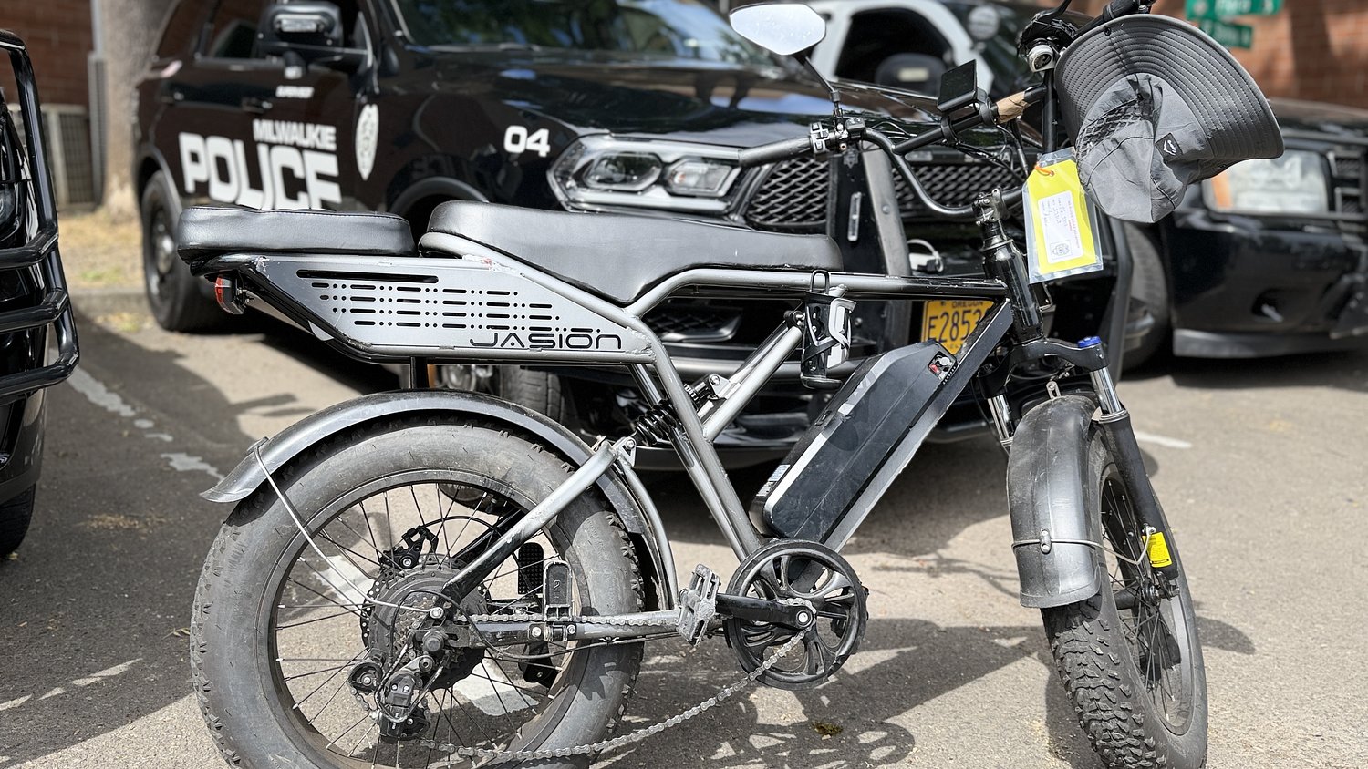 E-cyclist thrown to ground in sideswipe; driver of white SUV sought by Milwaukie police