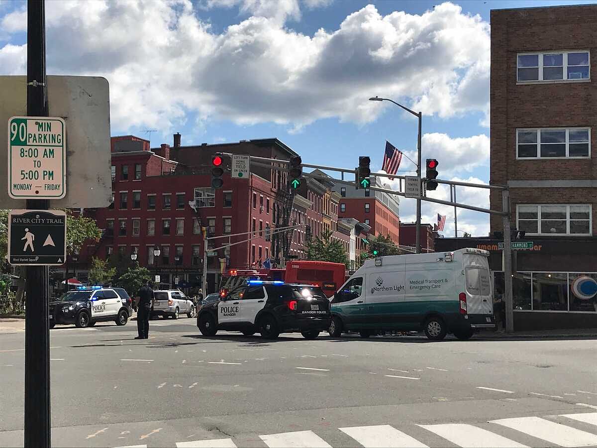 Maine court allows woman who lost leg to bus crash to sue Bangor-area communities