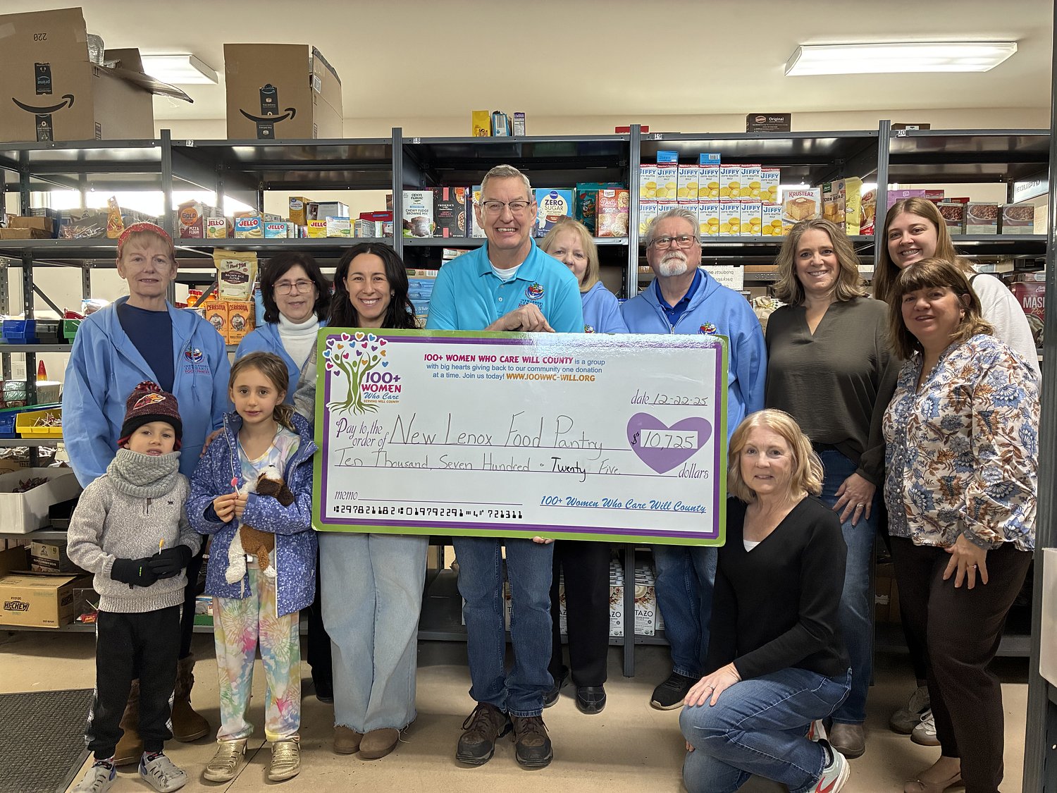 New Lenox food pantry receives donation of more than $10,000 from Will County women’s group