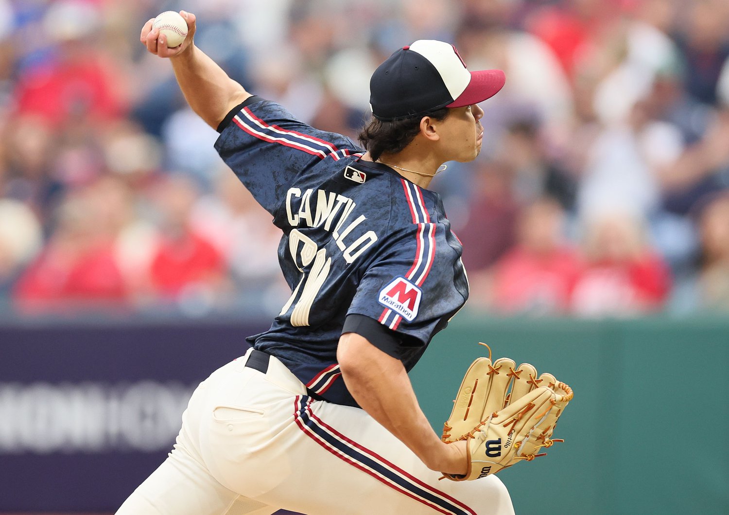 Joey Cantillo sticks with the curve, but Guardians still lose 3-1 to Seattle