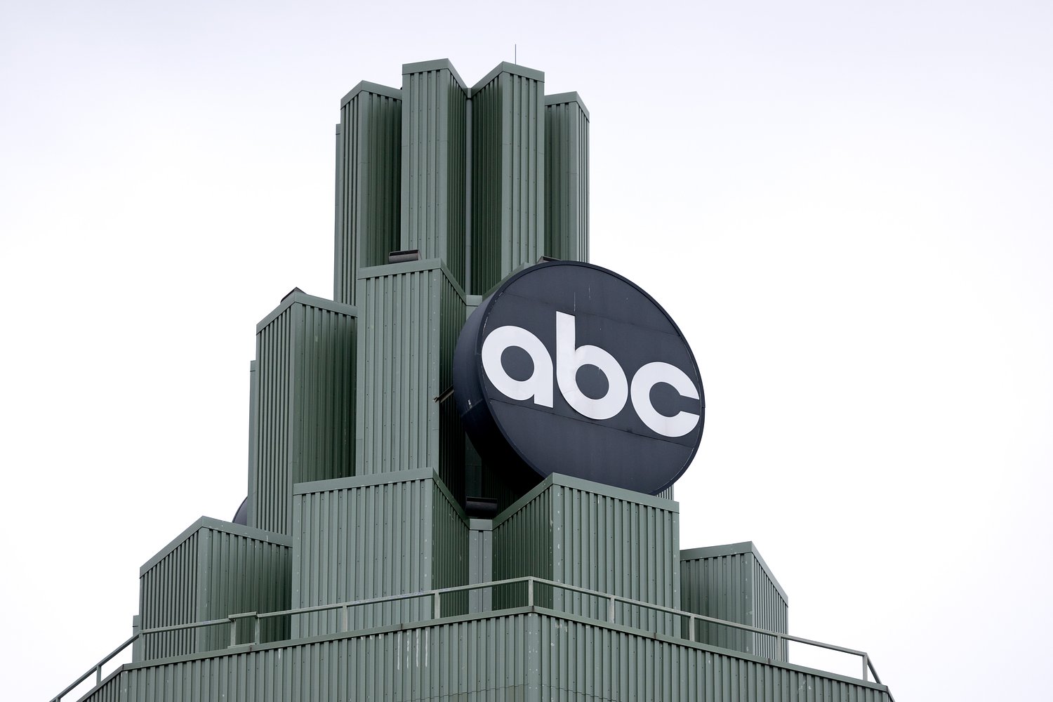 Popular ABC show to air next month after being pulled off air amongst controversy (report)