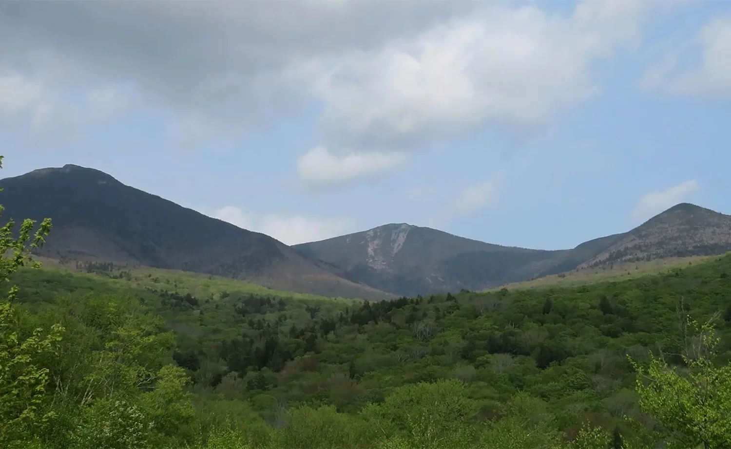 Two hikers from Quebec rescued after summiting NH's Mount Liberty