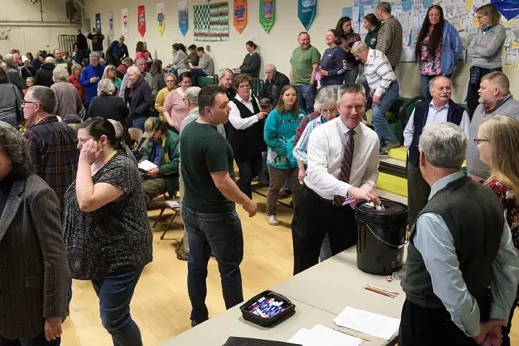 Enfield residents to weigh in on proposed budget and articles