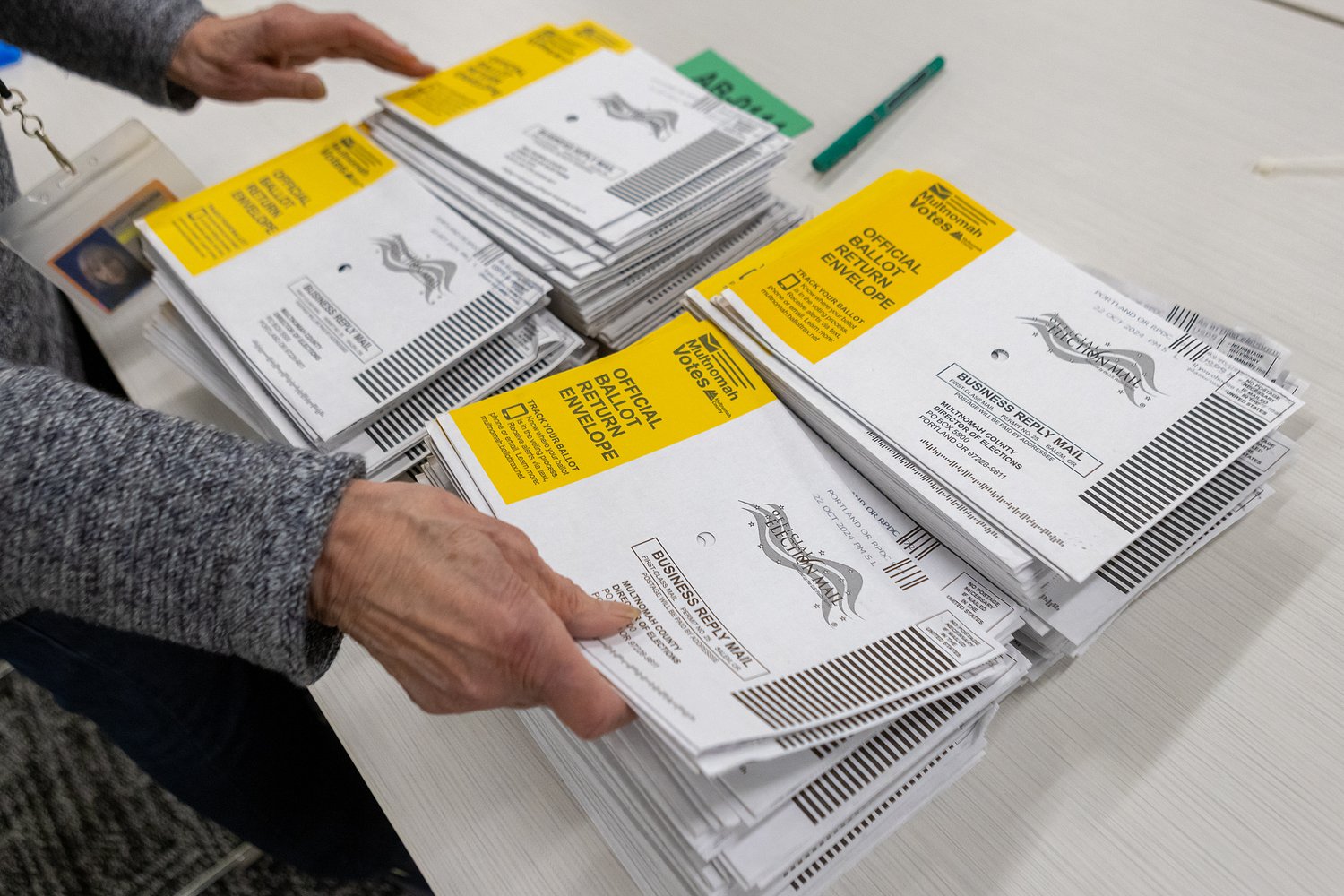 Oregon would have to submit voter list to federal government under proposed Postal Service rules