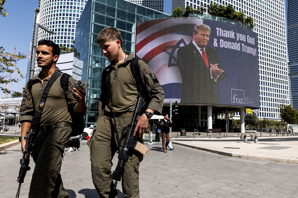 Analysis: Evangelicals amplify Trump's religious framing of Iran war