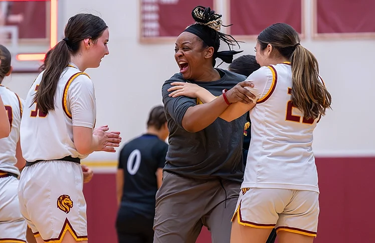 Lakeside Lions Defeat Garfield Bulldogs With Strong Defense And Balanced Scoring