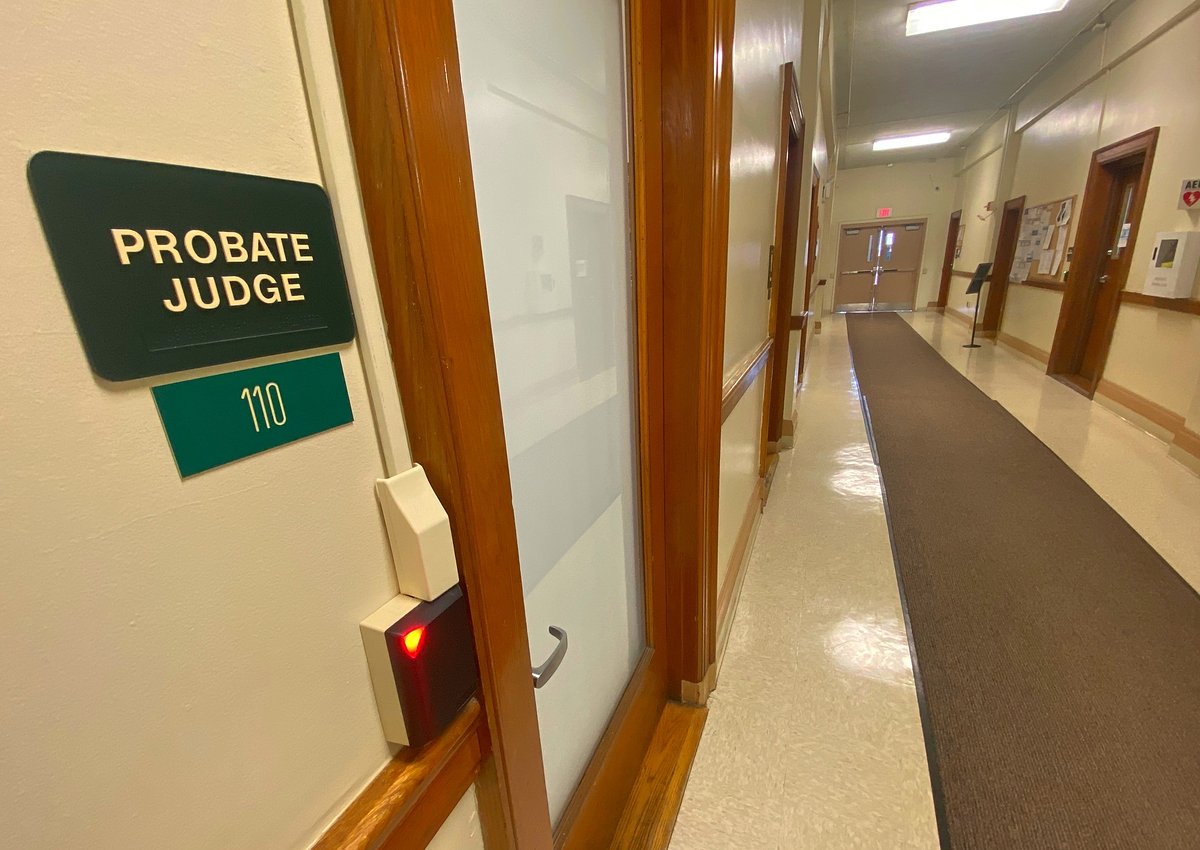 State senate rejects bill to establish direct state oversight of probate judges