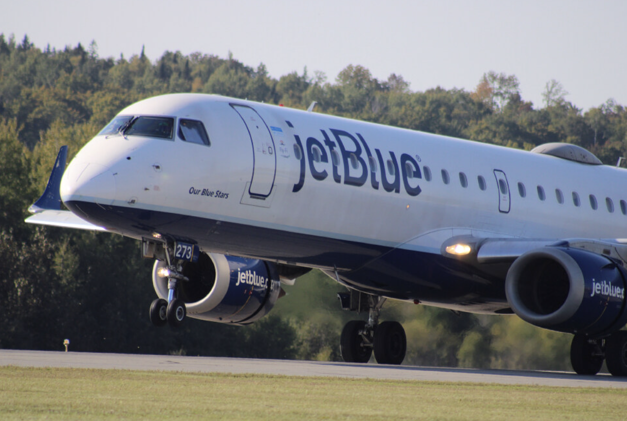 Presque Isle council recommends JetBlue to keep serving airport