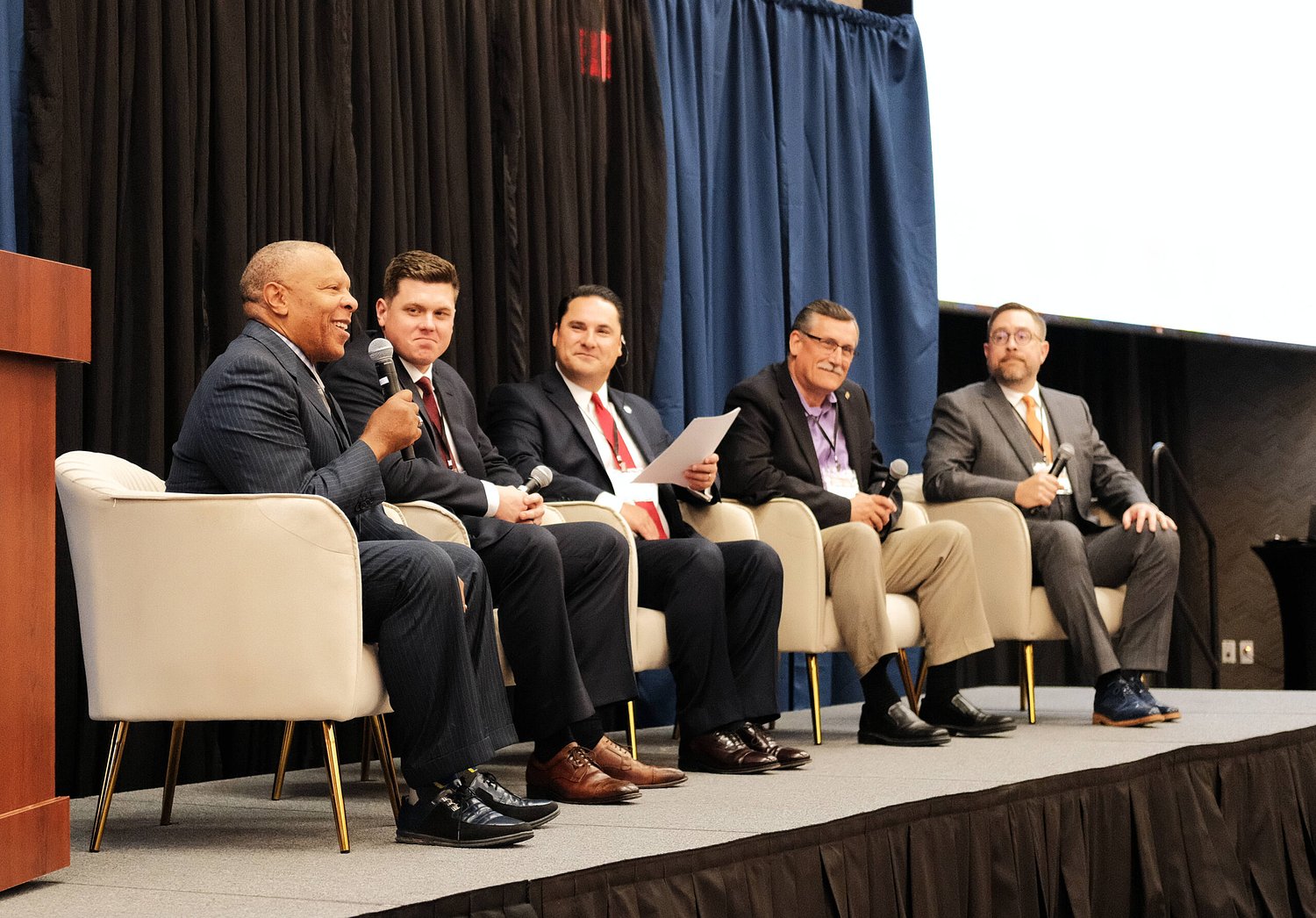 Economic development summit for Omaha-Council Bluffs region focuses on opportunities in changing field