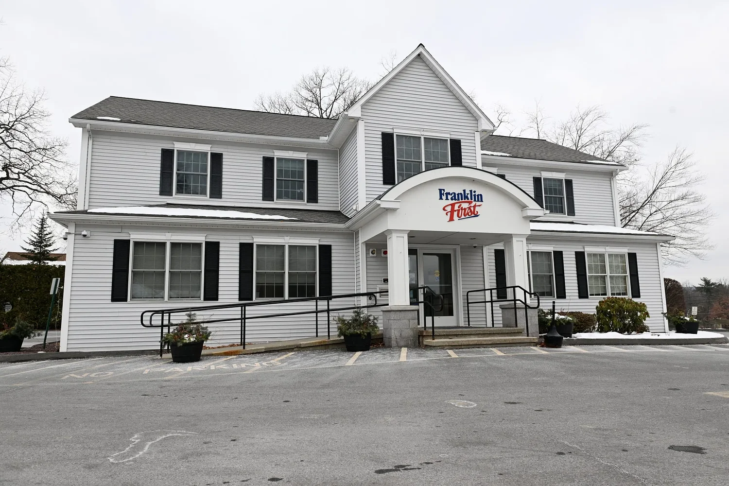 Franklin First, Greylock expected to merge credit unions in spring
