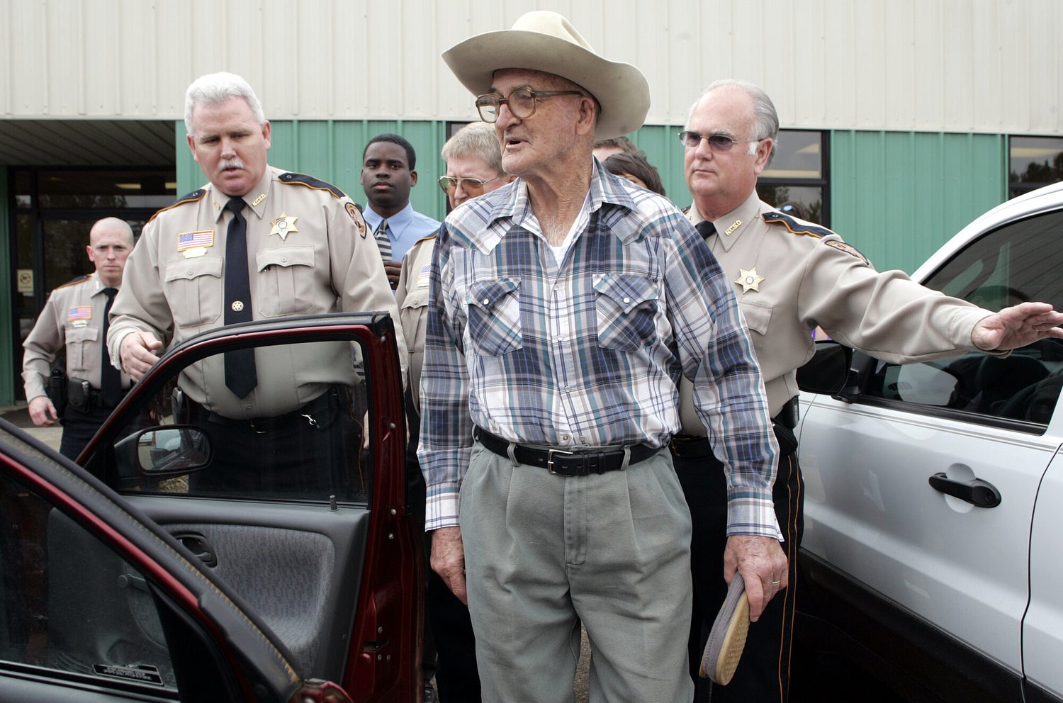2005: Edgar Ray Killen released on bond