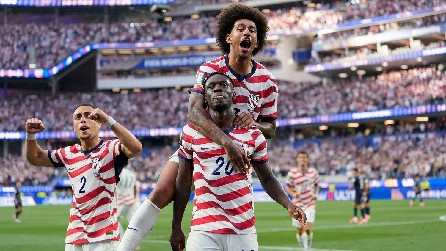 US opens home World Cup with dynamic victory over Paraguay