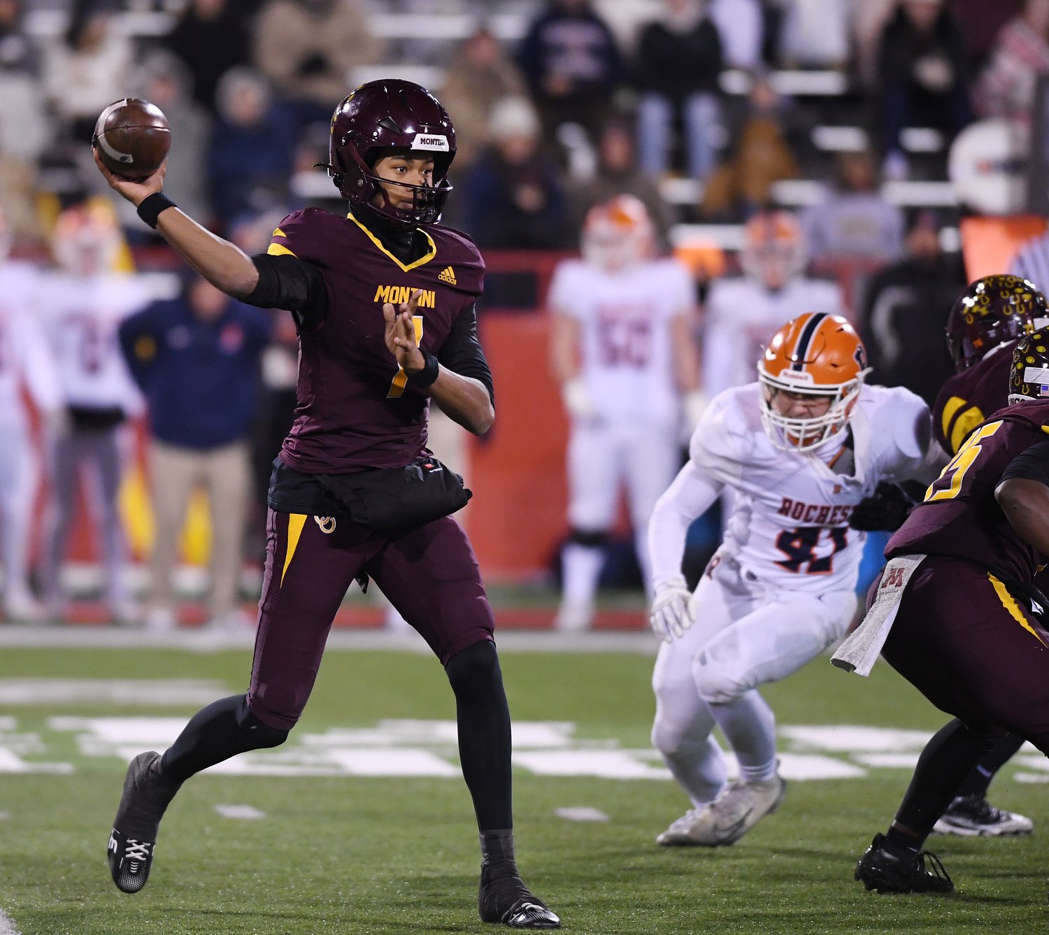 Montini races past Rochester in Class 4A final for eighth state title, completes undefeated season