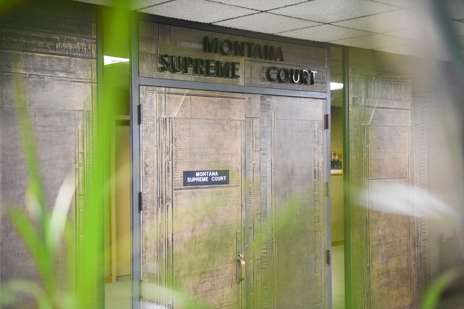 Initiatives seek to keep Montana judicial races nonpartisan