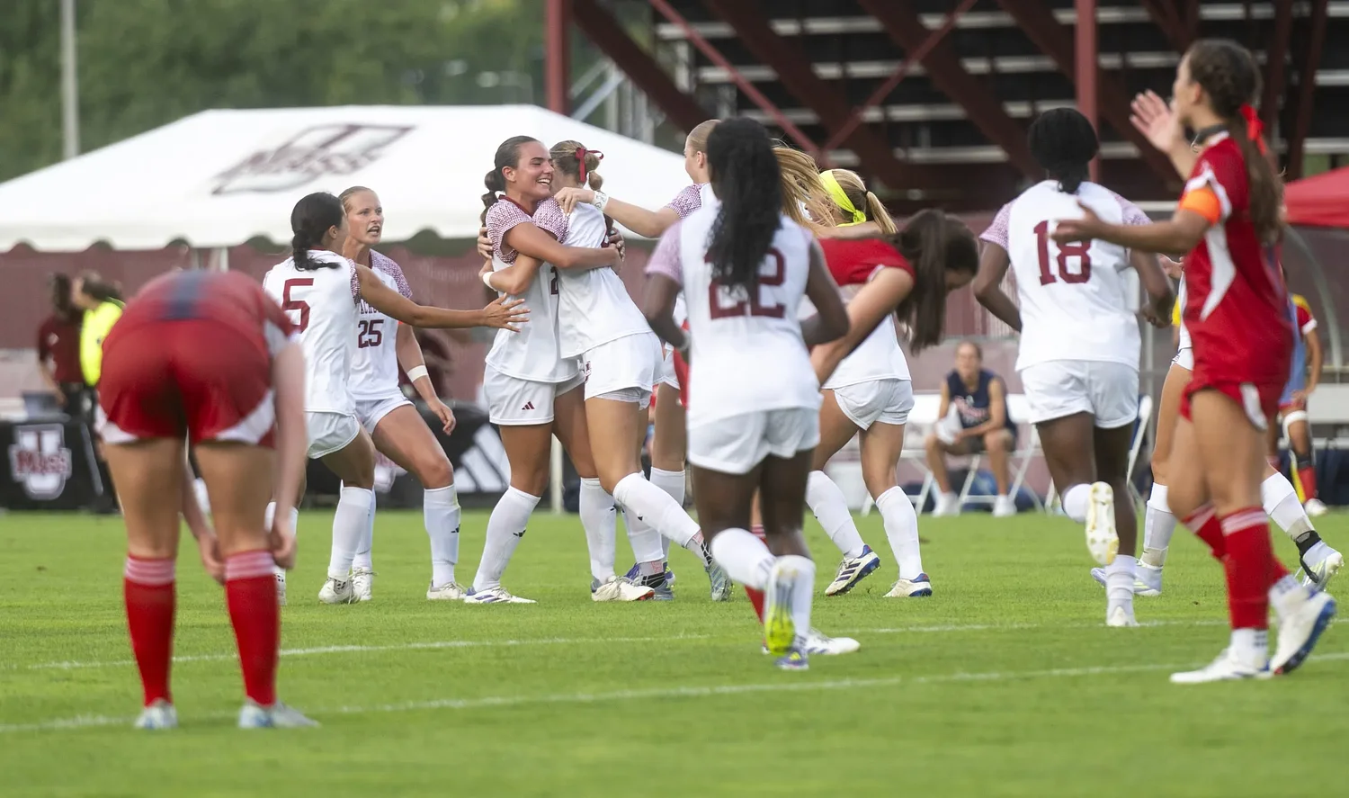 Deren’s decisive goal propels UMass women’s soccer to season-opening win