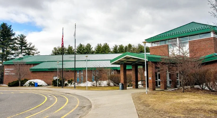 Board leans toward Mohawk Trail name for merged district
