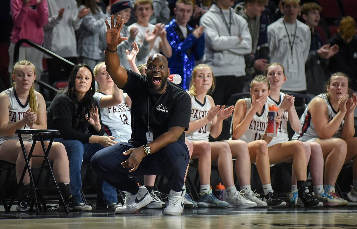 This Maine coach prepares his basketball team by channeling Bruce Lee