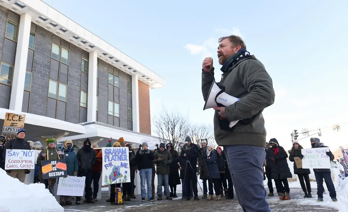 Graham Platner says Democrats should have used pressure to pass their agenda