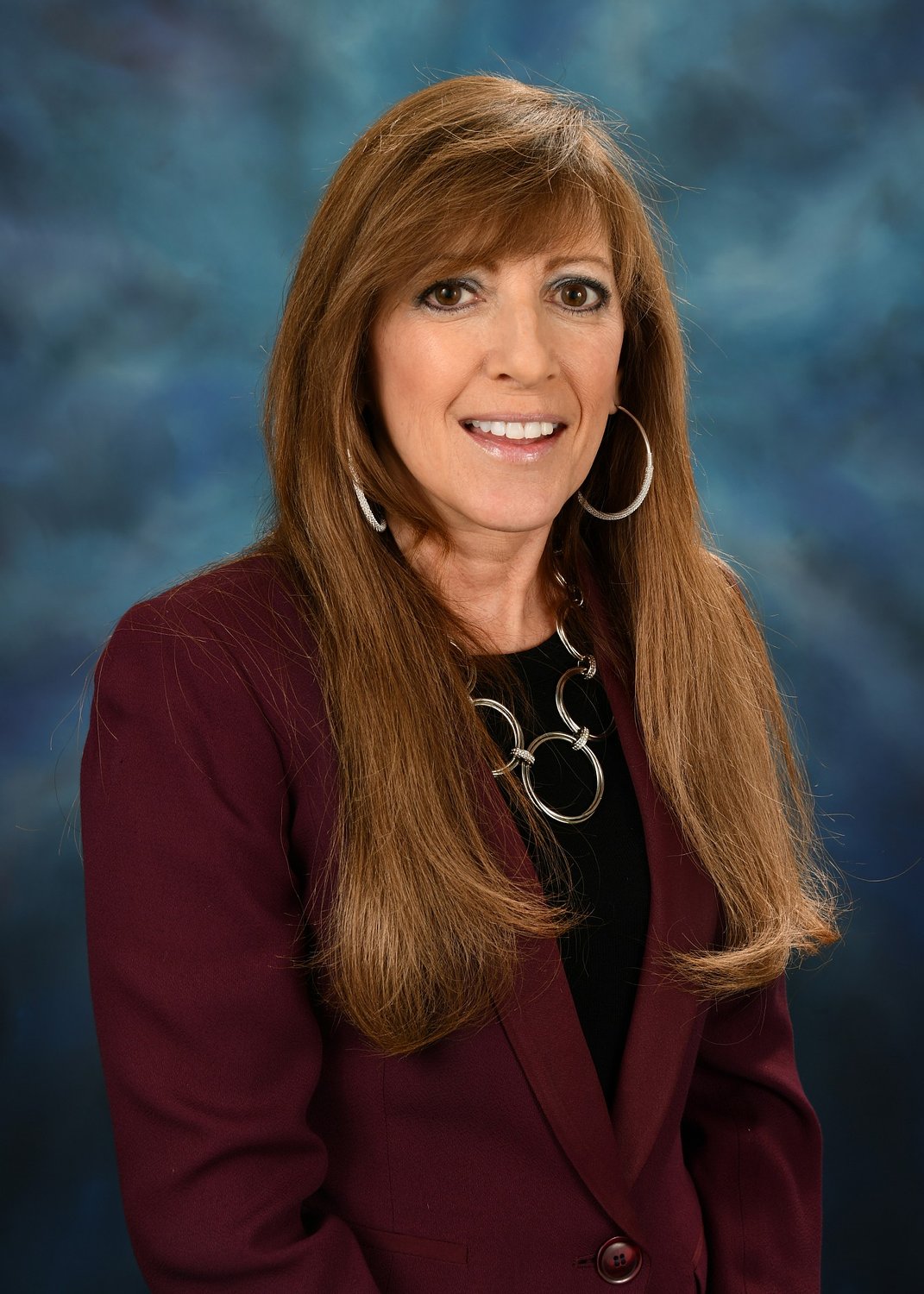 State Sen. Linda Holmes to retire at end of term in January